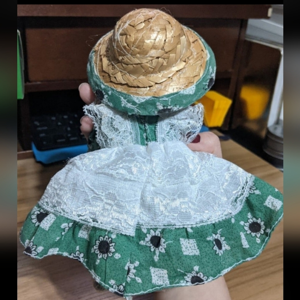 Porcelain Doll in Green Dress - Picture 4 of 6